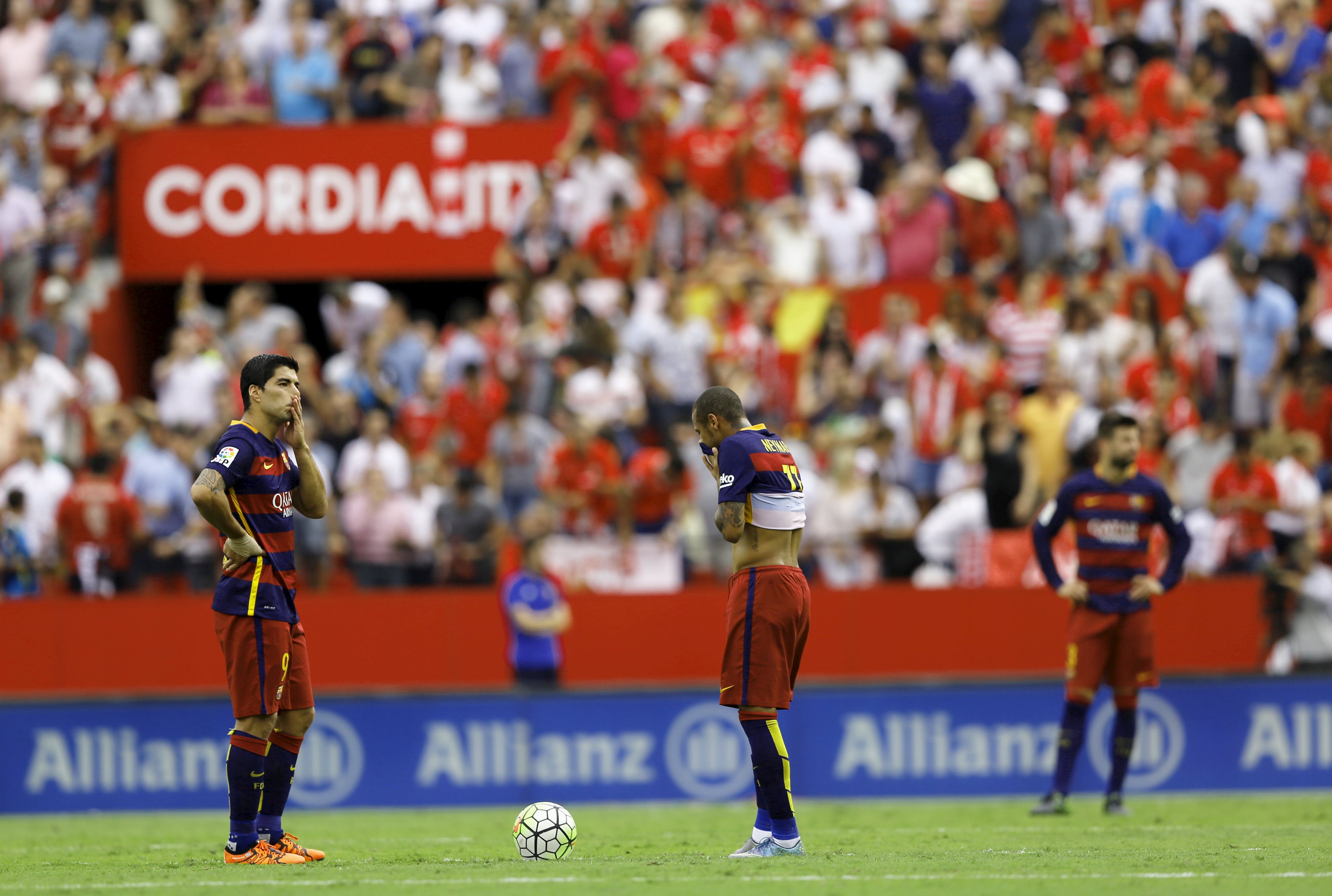 Tanpa Messi, Kini Barca Jadi Musuh Bersama