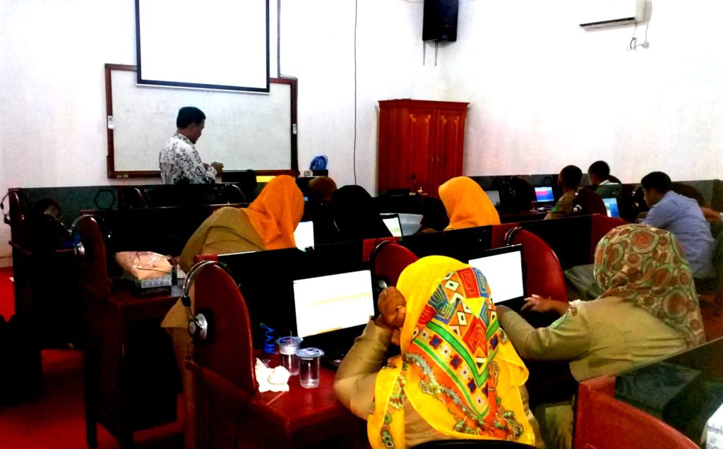 PGRI Kemenang Luwu Timur Gelar Pelatihan ICT