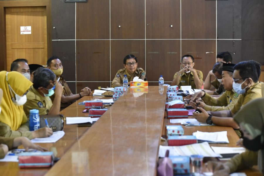 Wakil Bupati Lutra Pimpin Rapat Monev Pembangunan TA 2021